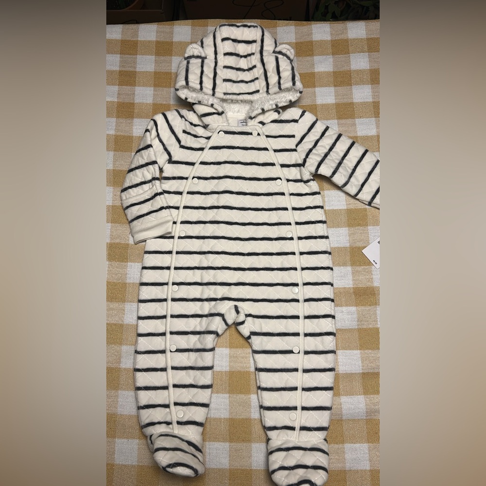 Nordstrom Ivory + Grey Stripe Quilted footie